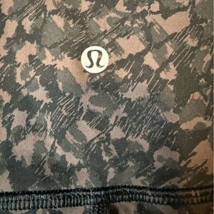 Lululemon Athletica Wunder Under Patterned Leggings in Black and Brown